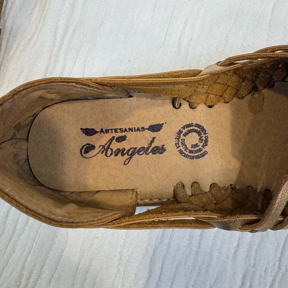 Artesanias Angeles Metallic Gold Leather Woven Mexican Huarache Sandals 7 - Picture 2 of 16